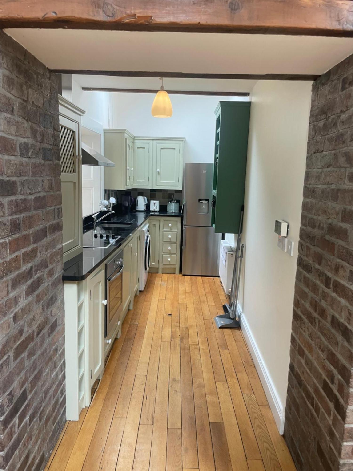 קורק Marguerita Villas Apartment מראה חיצוני תמונה